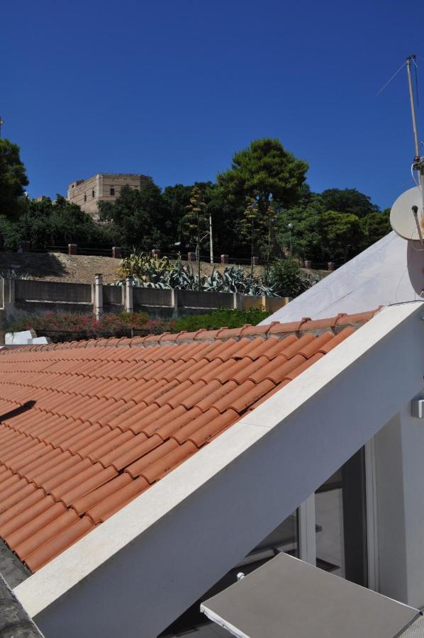 Casa Di Mario In Centro Storico Con Due Da Letto E Terrazze *